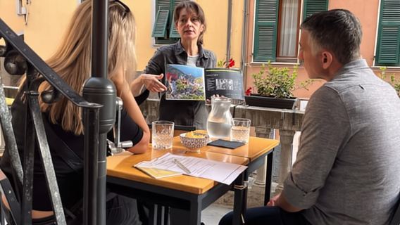 Riomaggiore: esperienza di degustazione di vini e liquori delle Cinque Terre