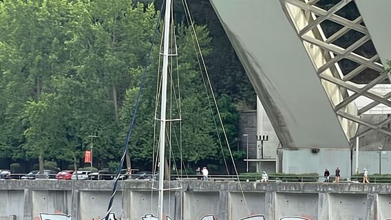 Pengalaman Perahu Layar Saat Matahari Terbenam di Douro, Porto