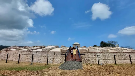 From Colon Port: Fort San Lorenzo & PanamaCanalAguaClaraLock