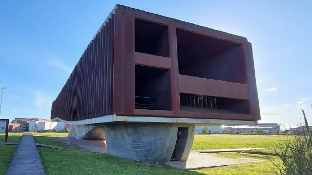 葡萄牙波多-阿威羅-慢遊葡式水鄉【中文包車自由行】