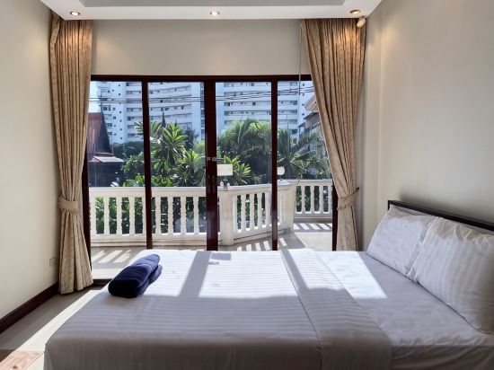 Blooming Hill Boutique Suites Room Type - Three-Bedroom Villa Blooming Hill Boutique Suites Room Type - Three-Bedroom Villa