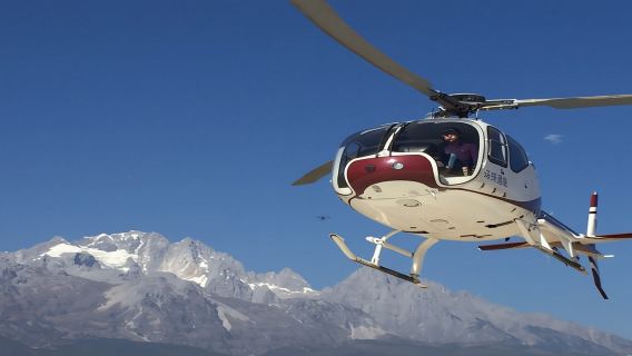 雲南麗江白沙機場直升機飛行體驗【俯瞰麗江古城/玉龍雪山/拉市海/長江第一灣/虎跳峽】