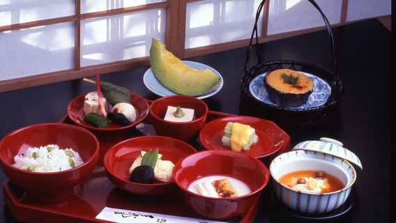 Kyoto Michelin-recommended famous vegetarian restaurant Tenryuji Seigetsu