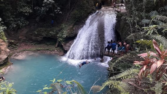 Tour zum Ocho Rios Blue Hole und den Dunn's River Falls