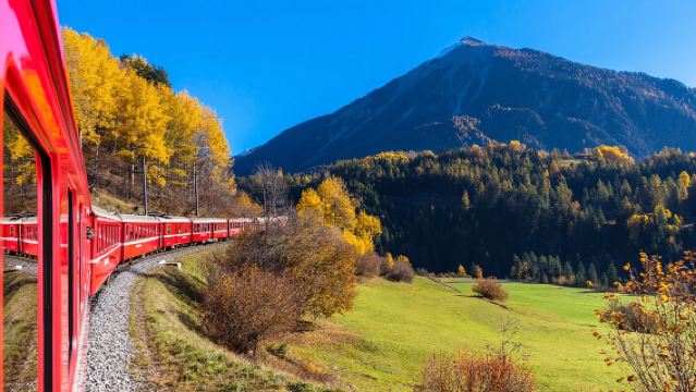 St. Moritz + Bernina Express one-day tour in Switzerland|Milan Round-trip|Alpine beauty