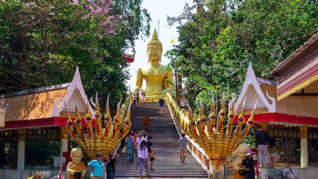 Tour alla Scoperta di Pattaya con Mercato Galleggiante, Punti Panoramici e Pranzo