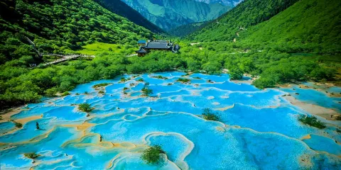 黃龍風景名勝區一日遊純玩【黃龍九寨站-設施-九寨溝】