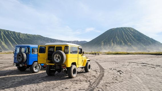 Atemberaubendes Erlebnis bei Sonnenaufgang am Mount Bromo mit Jeep-Tour