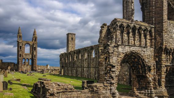 Edinburgh: St Andrews, Biara Dunfermline dan Jelajah Pantai Fife