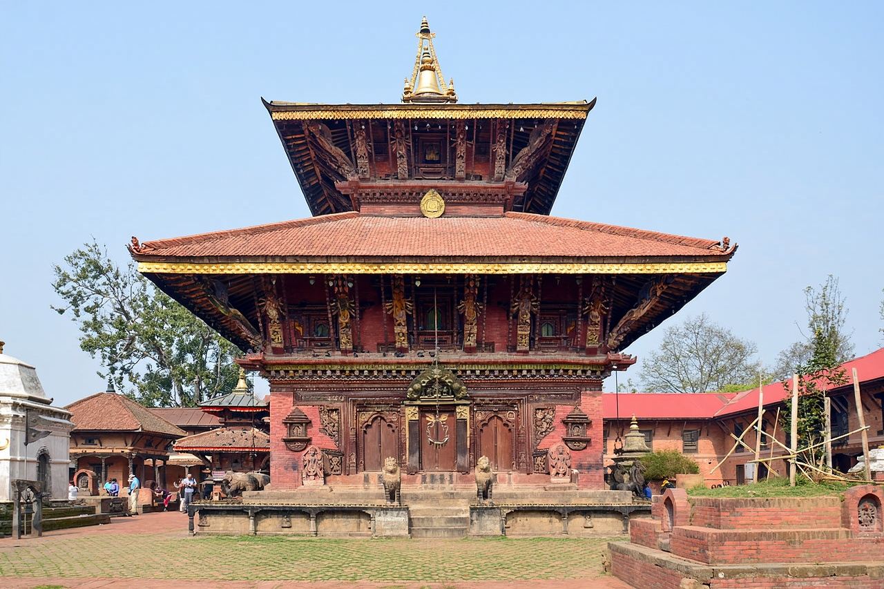 Tour dell'Alba a Nagarkot e Escursione Giornaliera a Changunarayan da Kathmandu