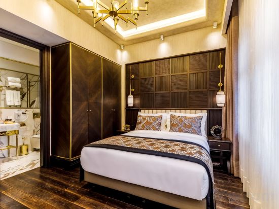 Cronton Design Hotel Room Type - Deluxe Double Room