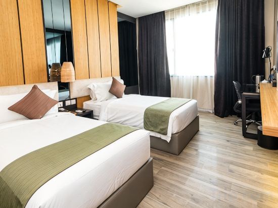 Eska Hotel Room Type - Superior Twin Room