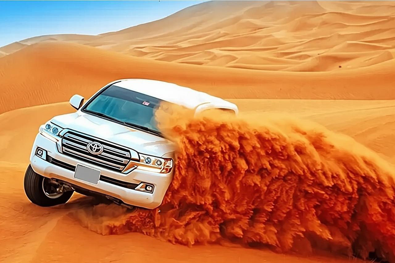 ซาฟารีทะเลทรายพร้อมอาหารค่ำแบบบาร์บีคิว (รถเอทีวีเป็นทางเลือก)