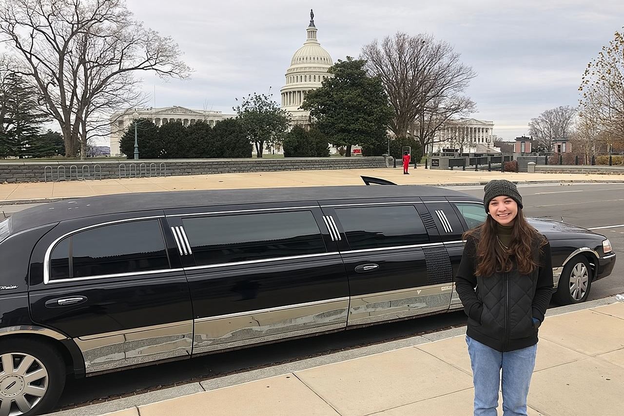 Stretch Limo Private Day & Night Custom Tours of Washington DC