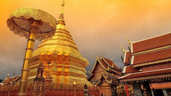 チェンマイ ドーイ・ステープ+ワット プラタート・ドーイステープ+チェンマイ大学 ワンデーツアー【チェンマイ夜景丨タイ式焼き肉鍋】