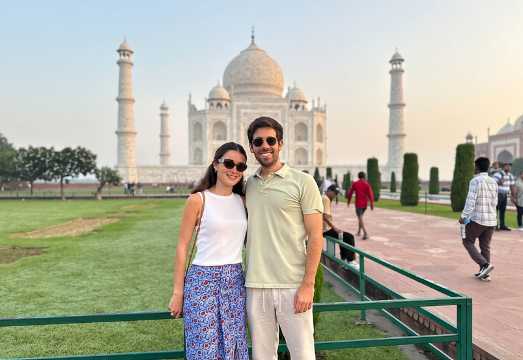 Day Trip Taj Mahal, Agra Fort & Baby Taj Tour from Delhi by Car