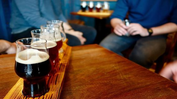 Tur Bir dan Budaya Berlin dengan Camilan