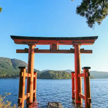 Fuji from All Angles: Hakone Shrine, Owakudani, Yamanaka Lake