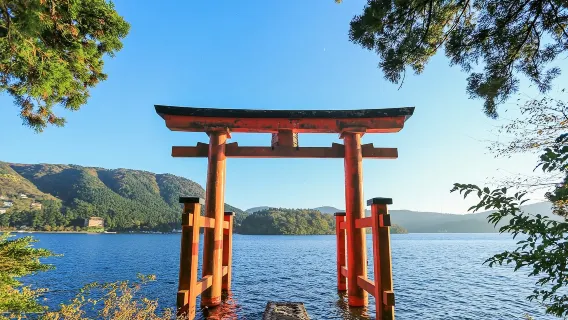 Fuji from All Angles: Hakone Shrine, Owakudani, Yamanaka Lake & Oshino Hakkai