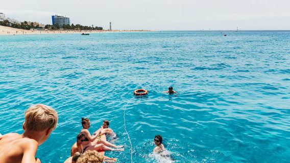 Fuerteventura: Glass Bottom Boat Cruise with Lunch & Drinks