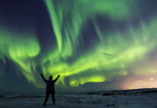 Northern Lights Hunting Experience from Reykjavik, Iceland [Includes Hot Cocoa/Free Transfer/Aurora Guide]
