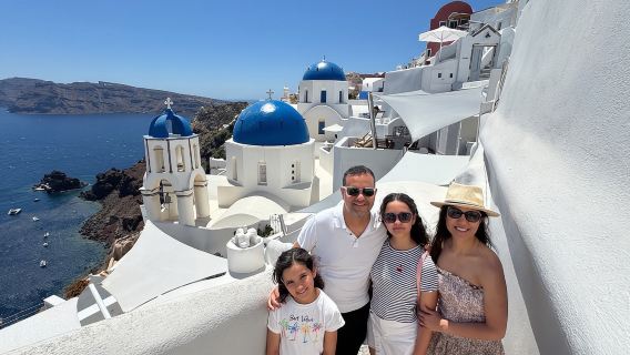 Tour privado de medio día por Santorini