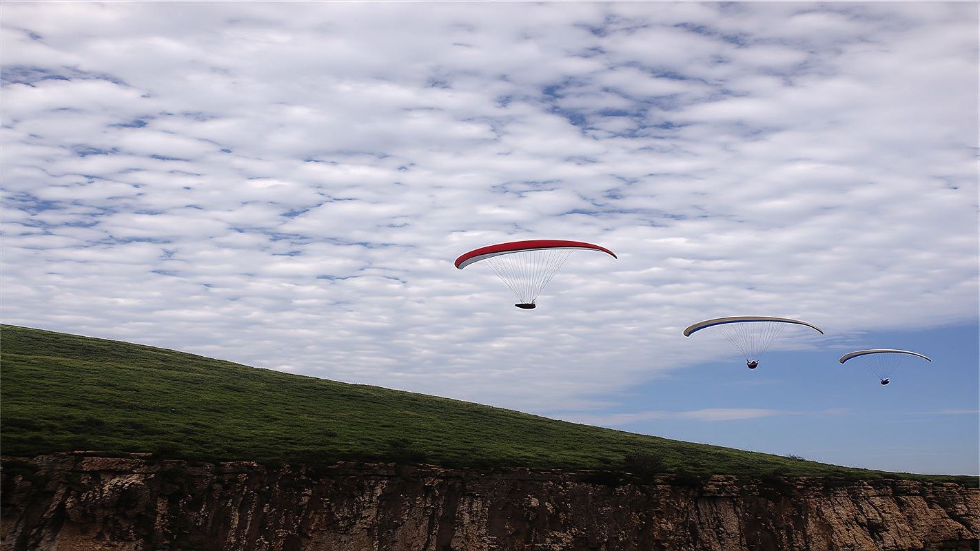 林州轎頂山國際滑翔基地滑翔傘飛行體驗【專業教練帶飛+贈送GoPro視訊拍攝】
