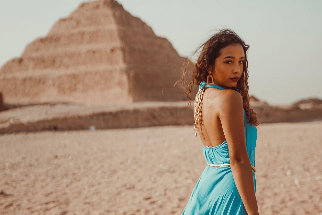 Half Day Tour To Memphis ,Sakkara & Dahshur Pyramids with lunch