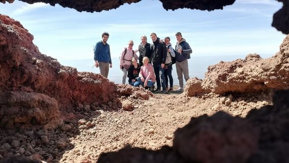 Excursión de medio día al Monte Etna: naturaleza y sabores desde Taormina