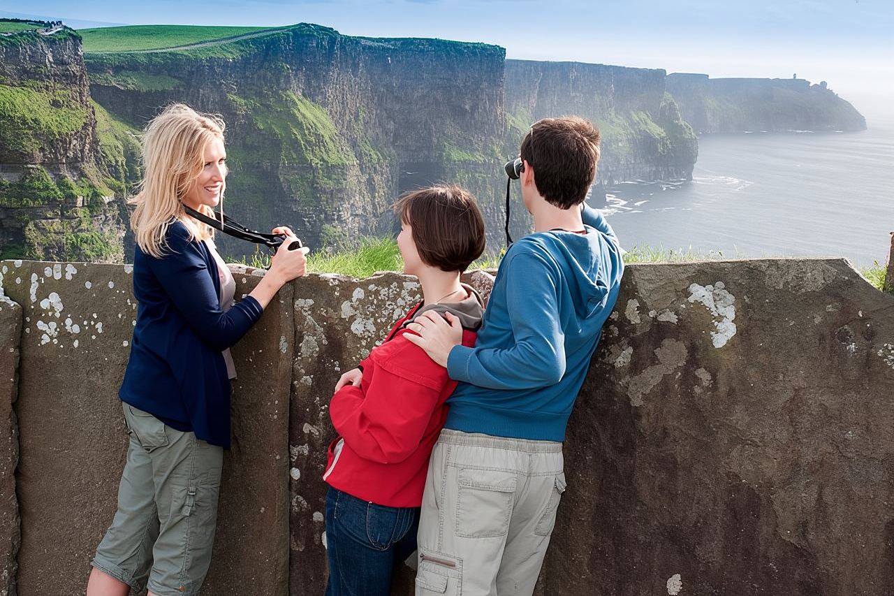Tagesausflug zu den Cliffs of Moher ab Dublin: Inklusive Wild Atlantic Way