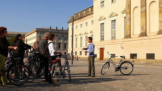 Best of Berlin private bike tour