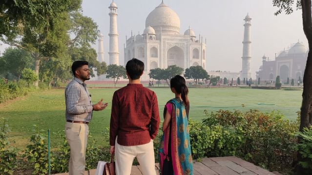 Taj Mahal, Agra Fort and Baby Taj Day Tour from Delhi by Car