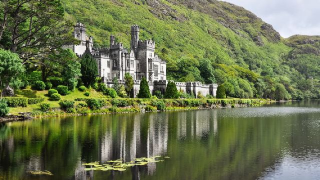 Connemara, Cong & Kylemore Abbey Tour from Galway