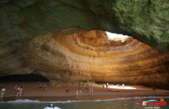 拉各斯 - 貝納吉爾海洞海上探險之旅