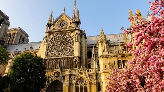 Paris: Lawatan Berpandu Persendirian Luar Notre Dame