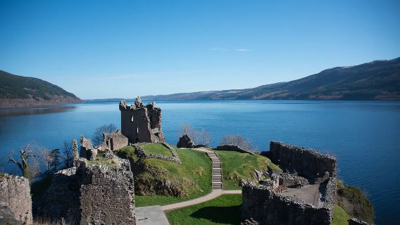 Dochgarroch: crociera di 2 ore sul Loch Ness e sul Canale Caledoniano