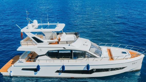 Divertimento in yacht a Sanya, Hainan: Noleggio con conducente esclusivo di 3 ore