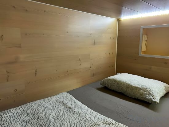 Onefam Ramblas Room Type - Bed in 6-Bed Mixed Dormitory Room