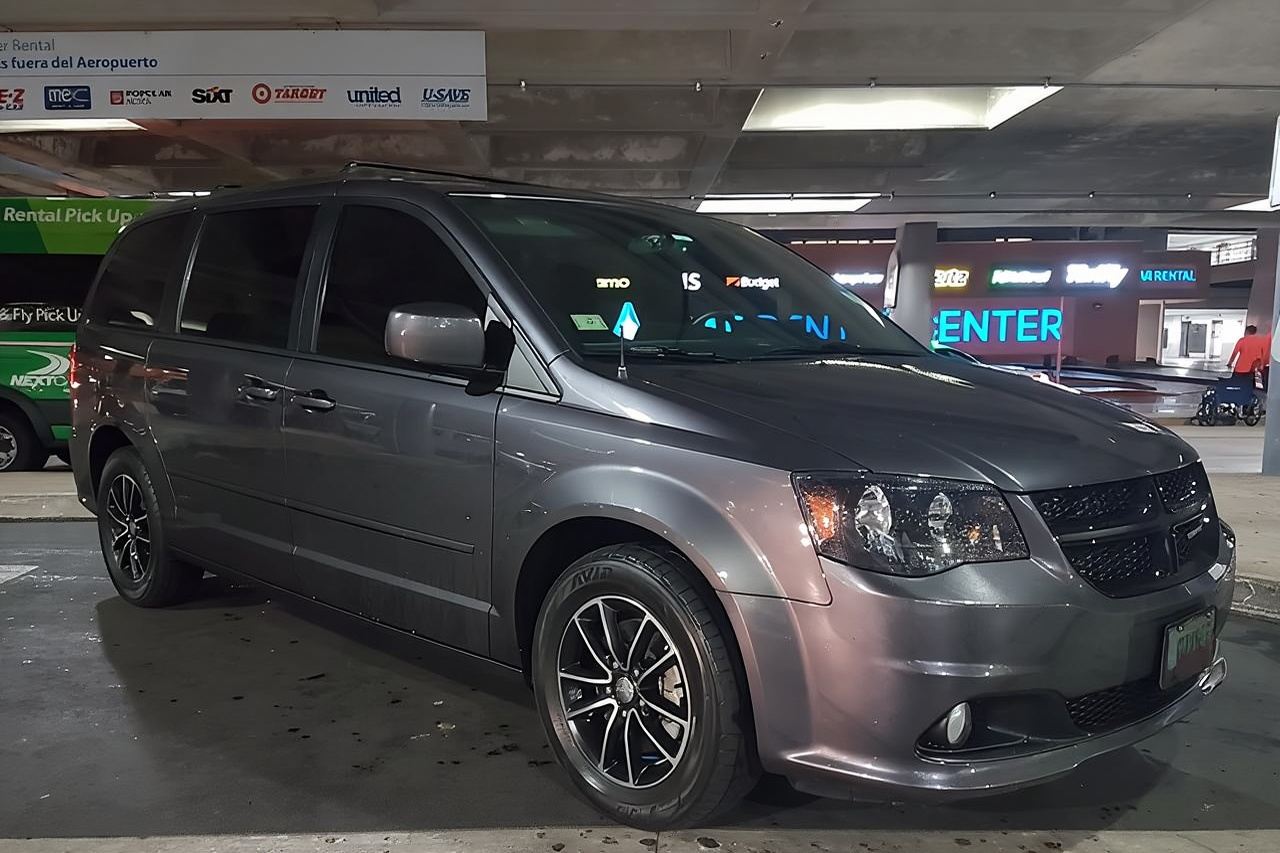 Airport transportation between San Juan and Rio Grande