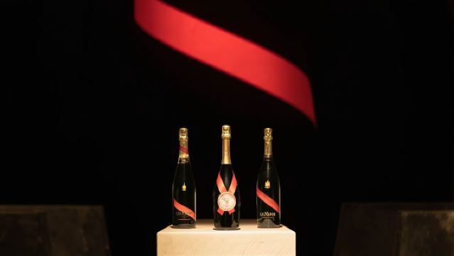 one-day tour to Reims, Epernay, Auvillers and Statue Dom Pérignon in France