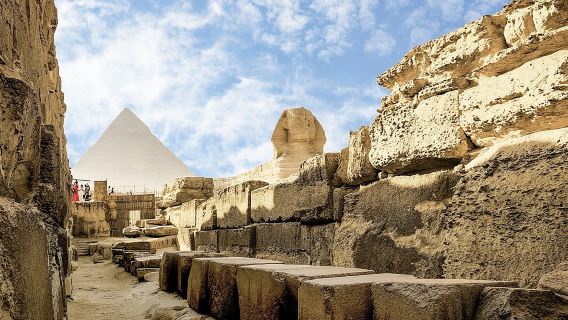 Cairo : Full Day Tour to Pyramids , Sphinx ,Egyptian Museum & Khan El Khalili