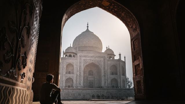 Agra: Taj Mahal and Mausoleum Guided Tour with Skip-the-Line