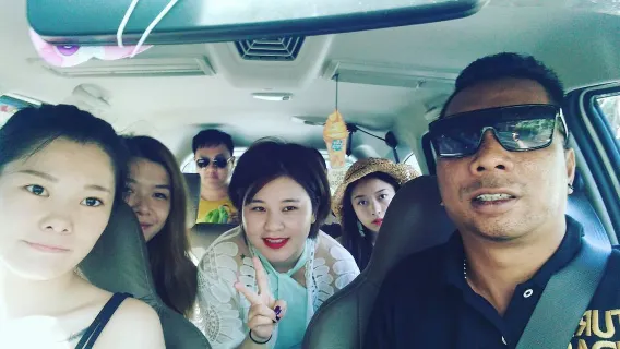 Noleggio auto privata a Bali con autista inglese