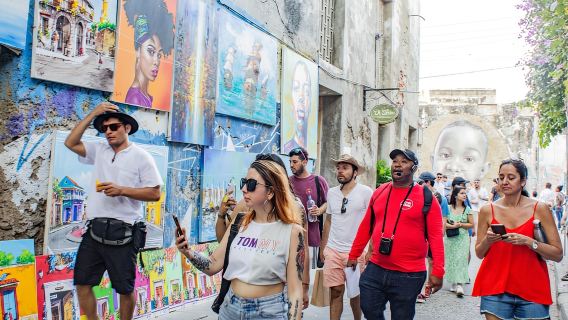 Tour condiviso del distretto artistico di Getsemani con sistema wireless in diretta