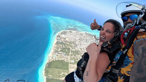 Kendwa: Tandem Skydive in Zanzibar