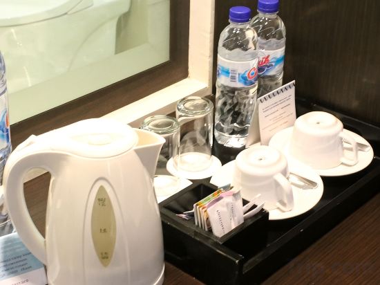 Mercure Pontianak Room Type - Deluxe King Room