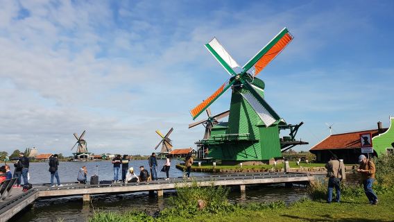 Tour 1 ngày từ Amsterdam, Hà Lan đến làng cối xay gió và làng Giethoorn, nhóm nhỏ 8 người