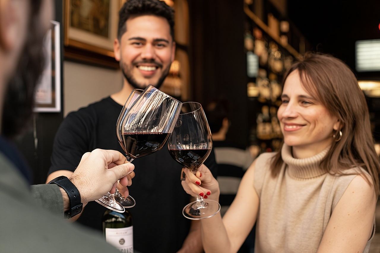 Tour enogastronomico di Barcellona per piccoli gruppi con un sommelier