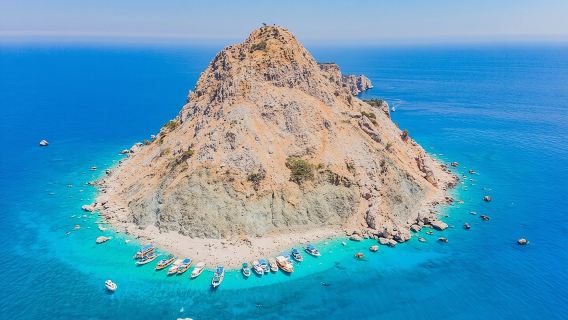 Excursión en barco a la isla Suluada con almuerzo y traslado desde Kemer incluidos.
