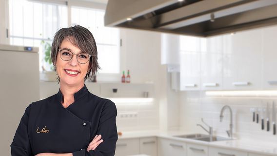 Tapas cooking experience at a private eatery in Madrid